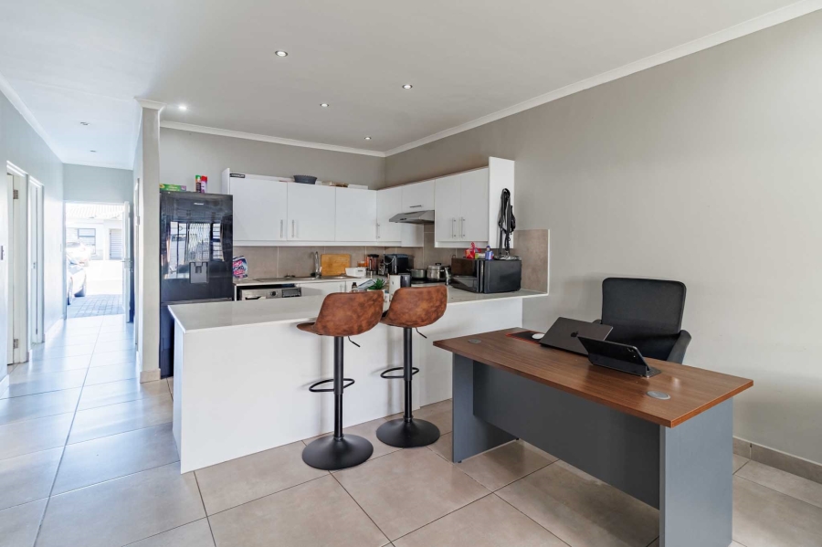 3 Bedroom Property for Sale in Parklands Western Cape